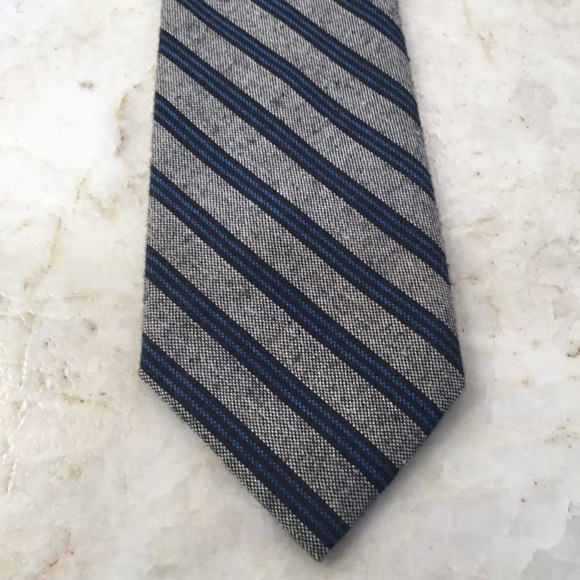 ITALIAN PURE SILK SLIM TIE - Picture 2 of 8